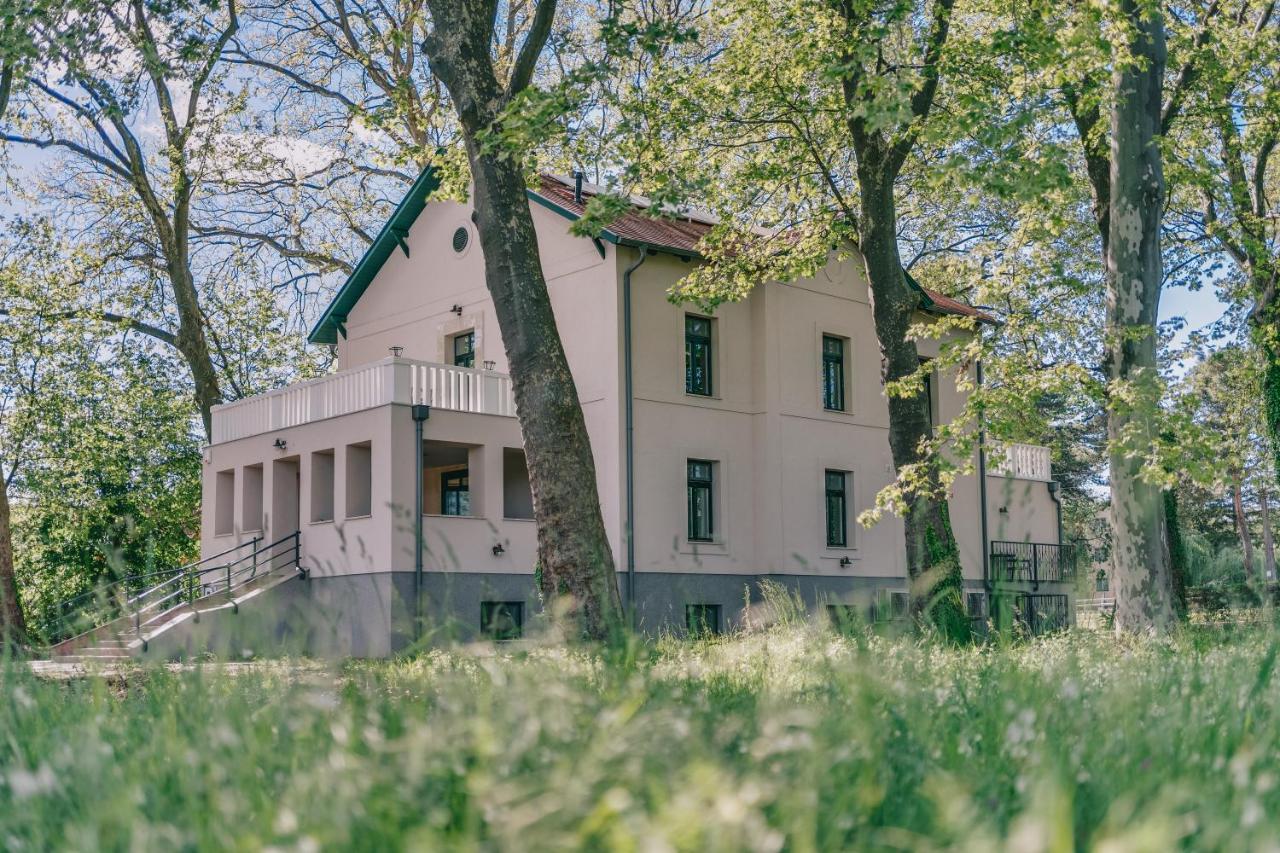 Bringa Villa Balatonlelle Eksteriør bilde